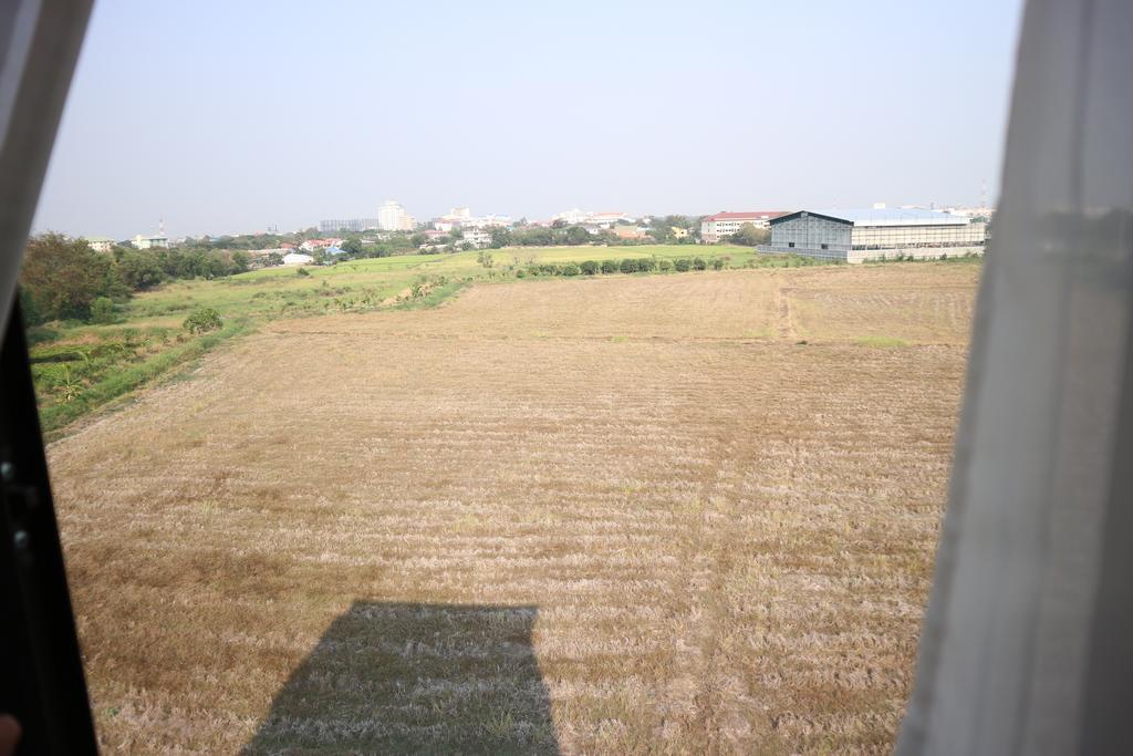 Hotel Onvara Place Phra Nakhon Si Ayutthaya Exterior foto